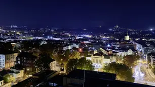 Gießen bei Nacht