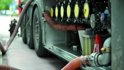 Fuel truck