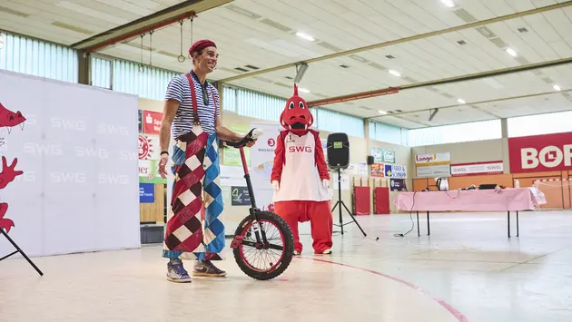 Maskottchen Fabius beim Energietheater