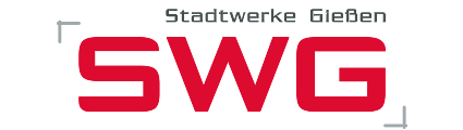 Logo der Stadtwerke Gießen, dargestellt mit der Abkürzung SWG in roten Großbuchstaben. Oben rechts sieht man die vollständige Schreibweise "Stadtwerke Gießen" und hellgrau.